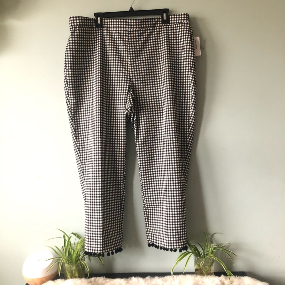 Pom poms Ankle Pants- Check pattern